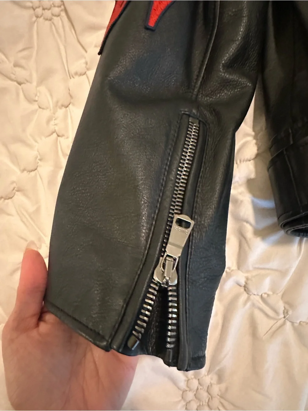 GUCCI black leather motorcycle jacket, rare and beautiful! Tiger and roses